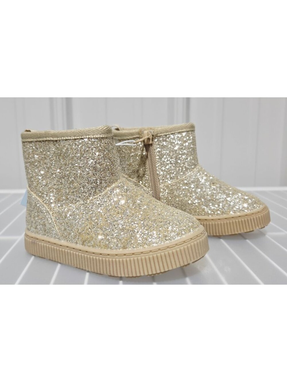 Cat & Jack Arlo Gold Glitter & Faux Fur Lined Boots Booties -- Toddler Girls' 5